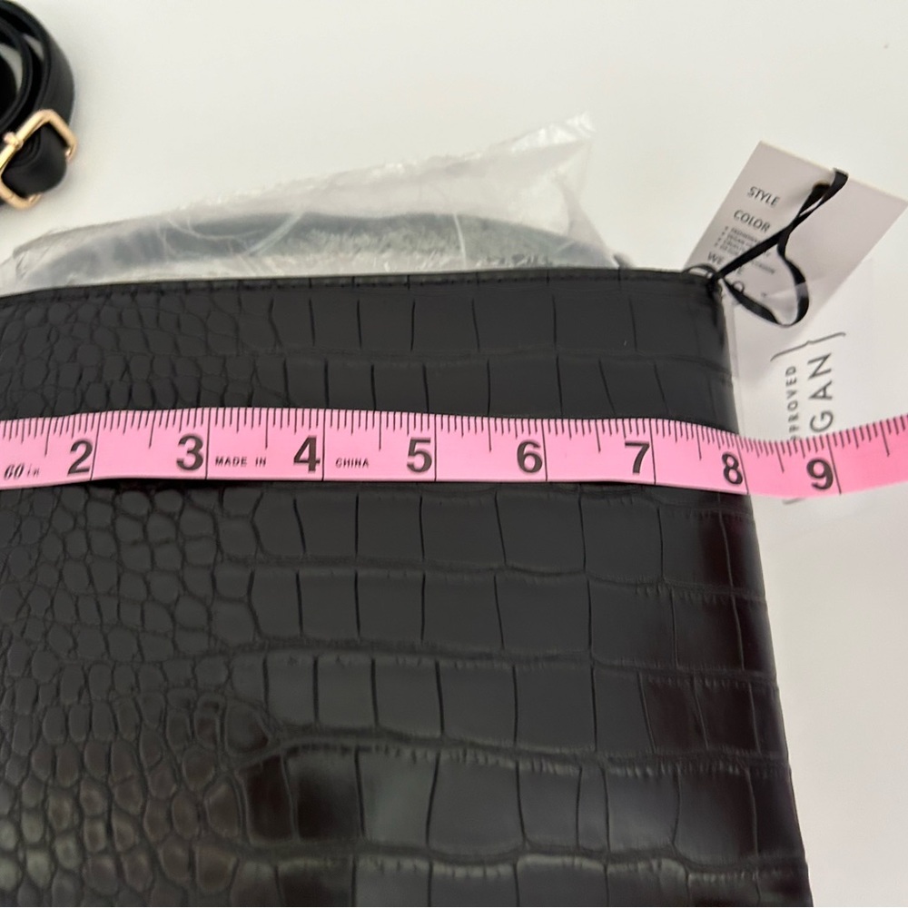 NWT AOTA Croc Grain Vegan Leather Crossbody Bucket Bag - Picture 11 of 11